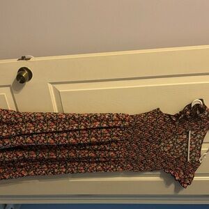 Floral Maxi Dress with Ruffle Sleeves